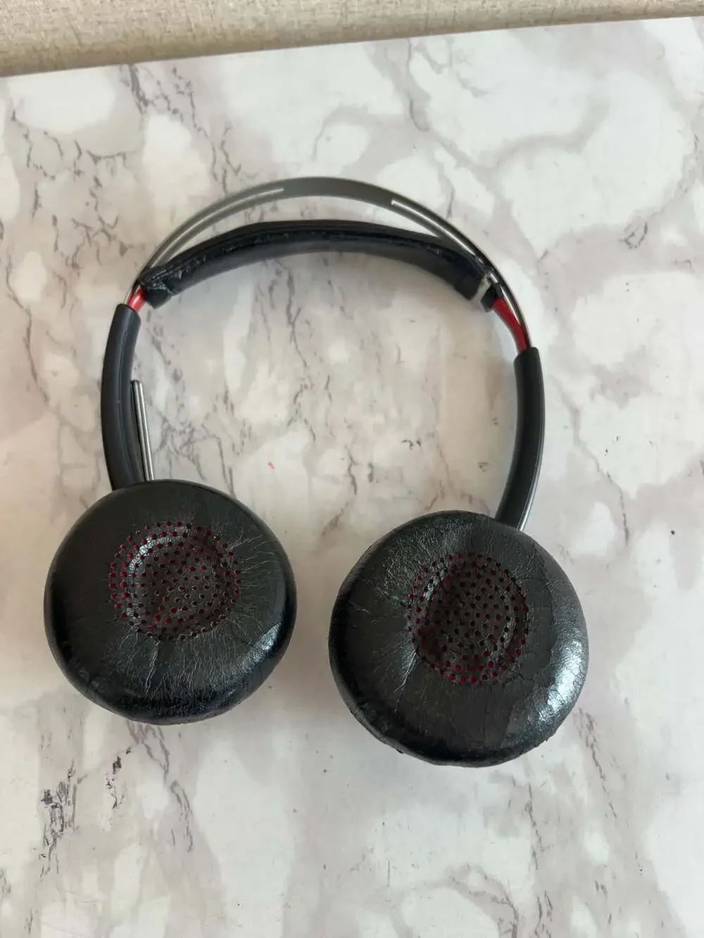 Plantronics Voyager Focus UC B825 Wireless Stereo Headset